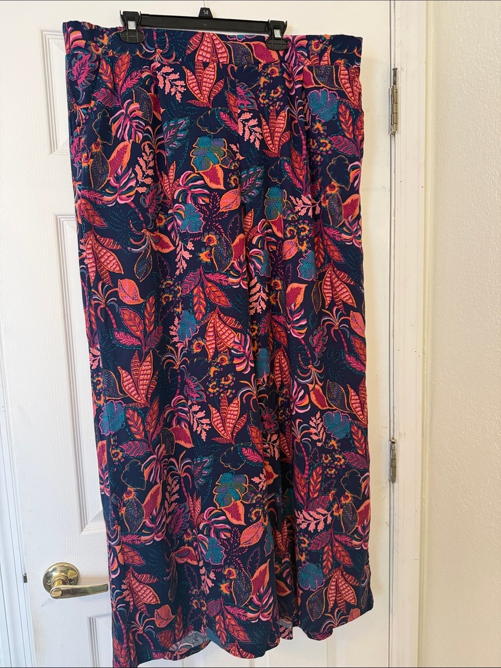 Torrid Size 3 Tropical Print Wide-Leg Culottes / Palazzo Pants - NWT